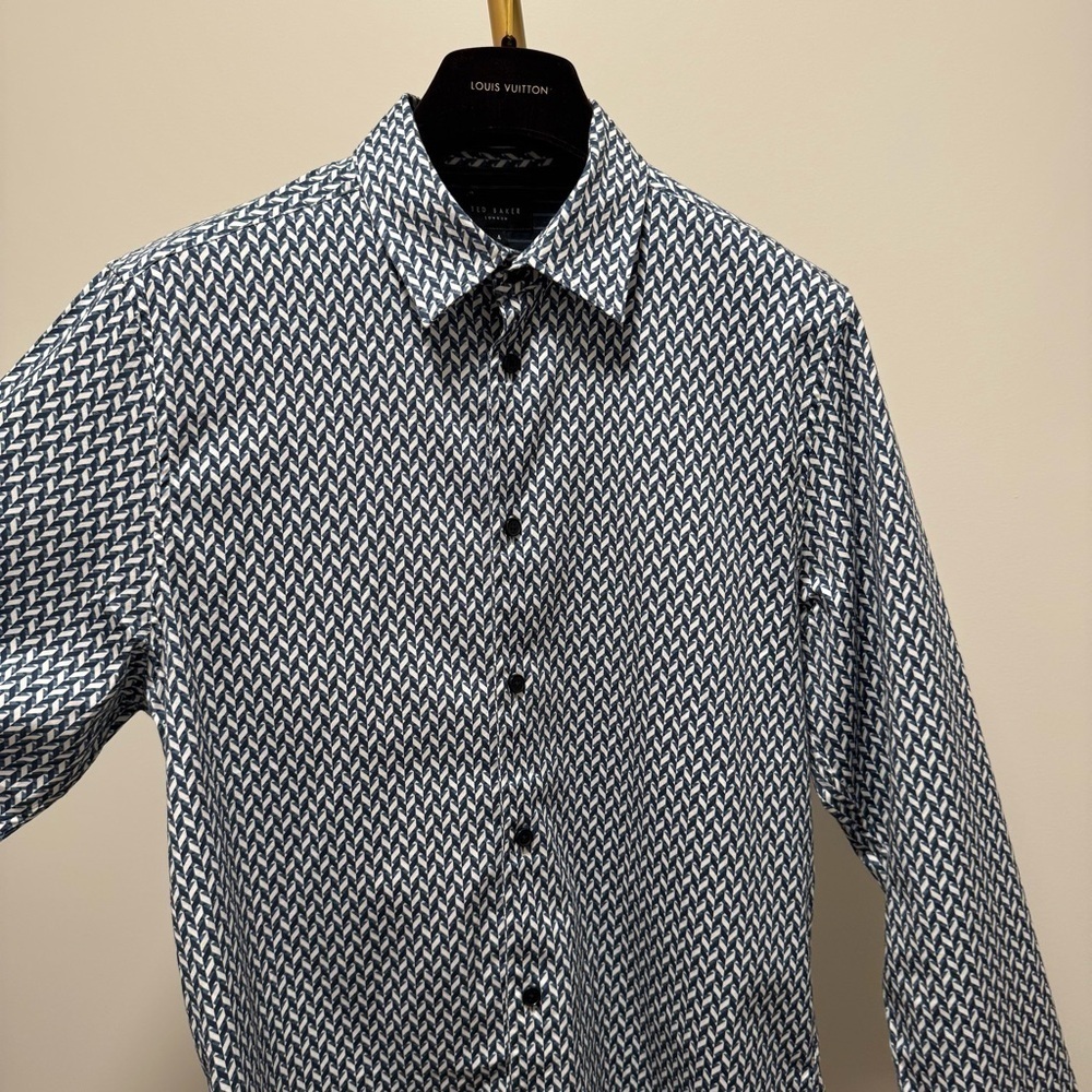 Ted Baker London Slim Fit Blue Geometric Print Shirt (Size 4 / L)​​​​​ - Picture 5 of 16